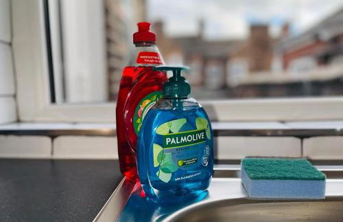 Whitmore House By RMR Accommodations - Newly Refurbed - Modern - Parking - Central - Foto 47