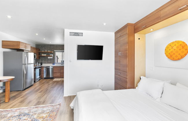 Modern Designer Studio with Pool - Foto 10