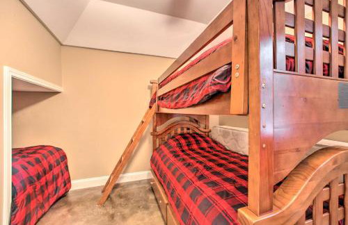 Townville Lakefront Cottage with Private Dock! - Foto 32