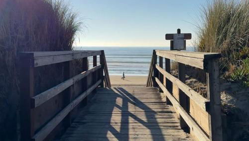 Oceanview Luxury - 5BR - Hot Tub - Steps to Beach - Foto 3