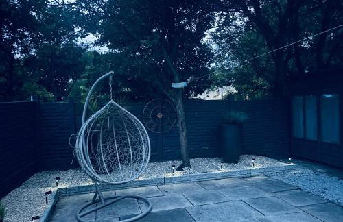 House - Sleeps 6 Hot-tub & Free Parking - Foto 17