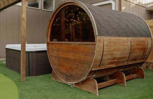 Bluffview on the River with a hot tub sauna pool table and more - Foto 62