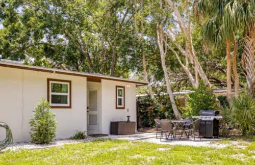 Central Tampa Contractor Base Private Room Shared Spaces - Foto 16