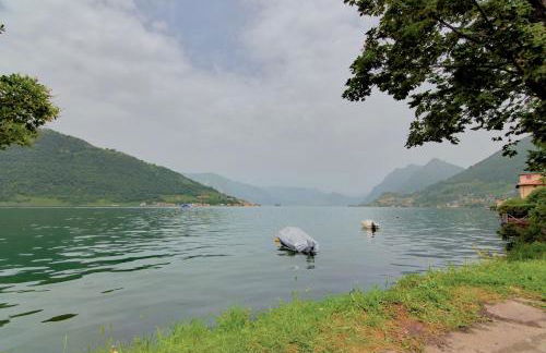 PENTHOUSE ISEO LAKE VIEW - Free Wi-Fi and Private Parking Included - Foto 18