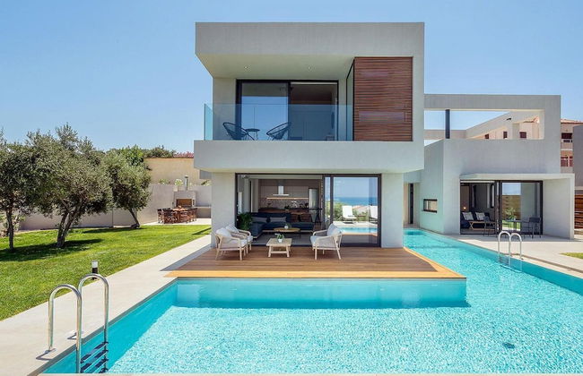 Sea View 4 Bedroom Villa With a Heated Pool - Foto 33