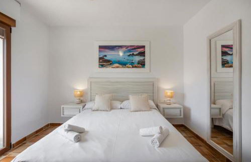 Villa La Font with pool and bbq - Foto 42