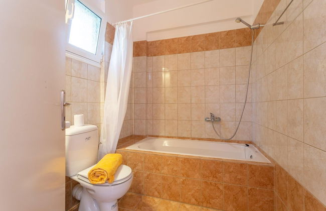 Villa Peach Large Private Pool Walk to Beach Sea Views A C Wifi Car Not Required - 2181 - Foto 20