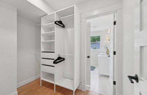 NEW! Heritage Retreat in the heart of Stillwater - Foto 30