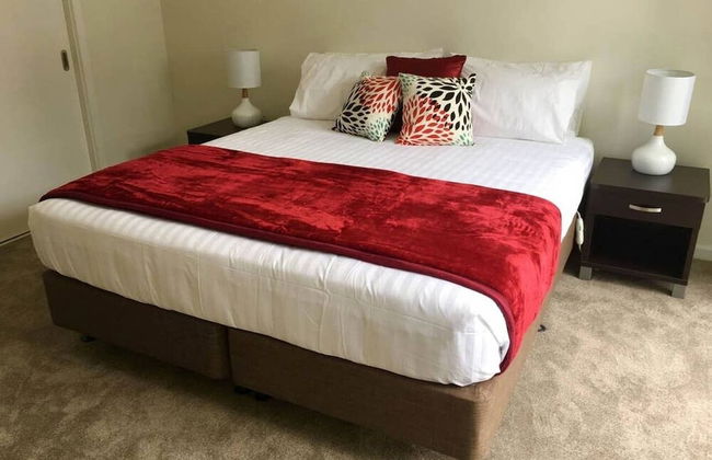 Remarkable Lake View Townhouse Queenstown Hill - Foto 9