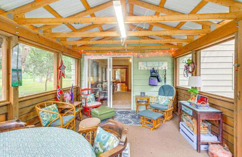 Charming Long Lake Home with Dock on 2 Acres! - Foto 29