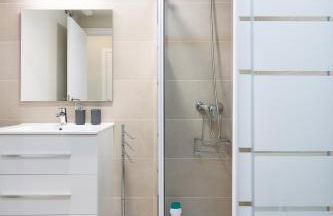 Home2Book Cozy & Modern Apt, Pool & Terrace - Foto 17