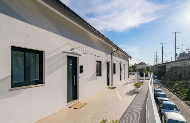 C312 Riverside View Premium Apartment w/ AC & Terrac - Foto 34