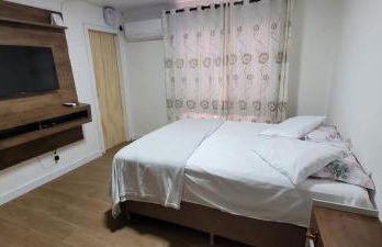 Casa da Sil com garagem, ar, wifi, perto Expocentro - Foto 17