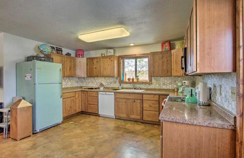 Chic Retro Retreat in Choteau Walk to Dtwn! - Foto 10