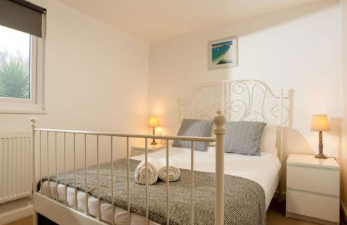 Chalet Hot Tub Lodge 2 by Interhome - Foto 5