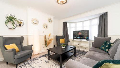 Spacious 4 Bed House Free Parking Near Station - Pass the Keys - Foto 3, Other