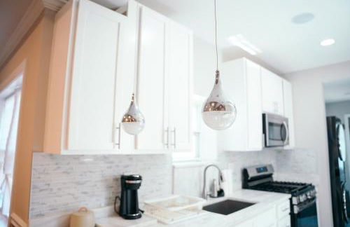 Charm City Luxury 4 Bedroom Brick Home - Foto 8