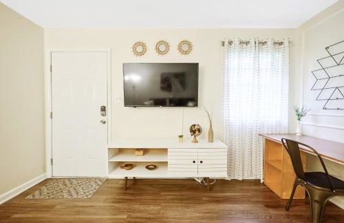 Dapper Digs - King Bed - Long Term Stays - Duke - Foto 7