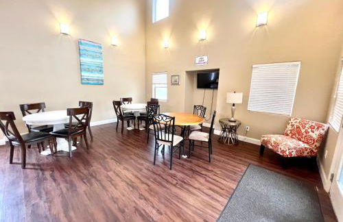 Supreme updated Hawkridge Condo - Foto 14