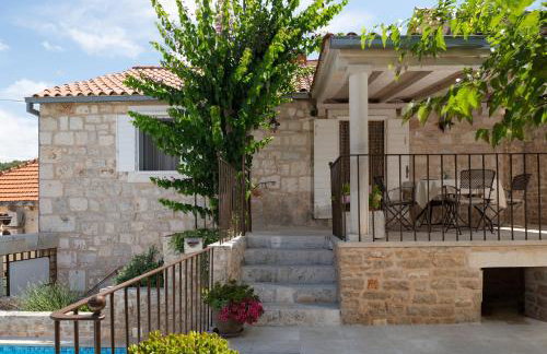 Heritage house Dvor - Photo 3