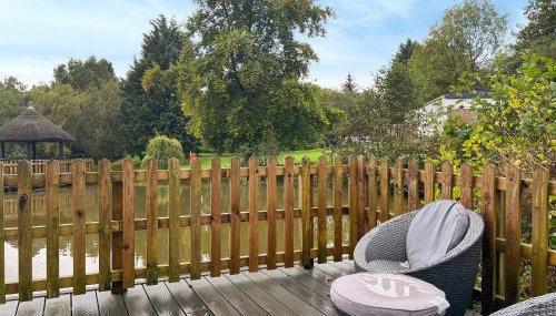 Lake View Cottage - Photo 2