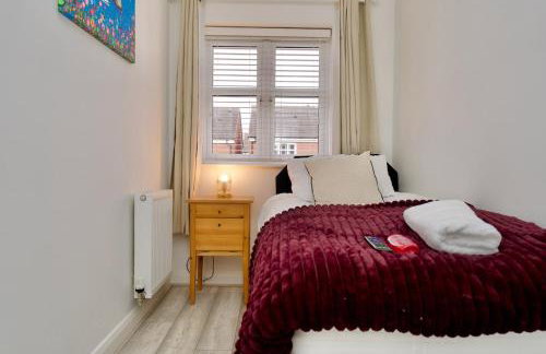 Clothier House - Stylish 3Bed Haven, WiFi & Driveway Parking - Foto 22