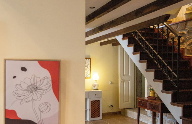 Casa dos Livros - Guest House - Photo 79