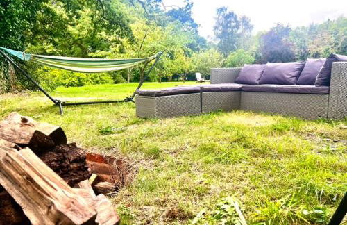 Cosy Hampshire Barn Getaway, Large garden alongside a stunning river - Fire Pit, BBQ, Outdoor seating - Country walks & Pubs - Foto 38