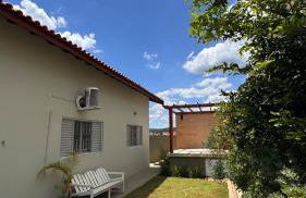 Casa com Jacuzzi Privativa Relaxamento Total em Águas de São Pedro - Foto 6