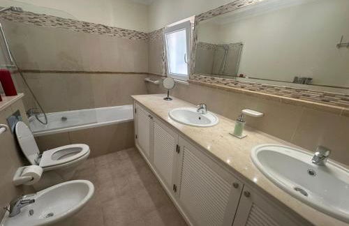 3 Bedroom villa with a sea view completely private - Foto 41