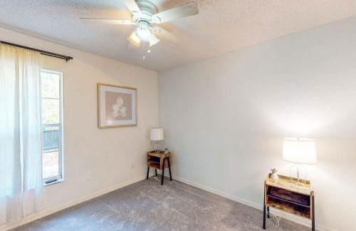 Families with Pets! Home Near Orlando Theme Parks - Photo 26