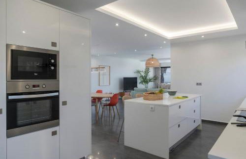 Villa Candelária by An Island Apart - Photo 21