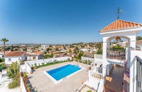 VB Villa Coto 7BR w Pool & Views - Photo 31