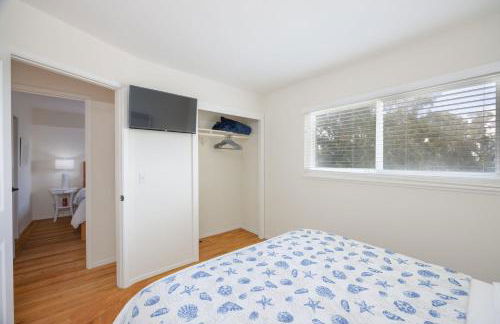 Entire Oceanview Coastal Retreat in Pacifica - Photo 24