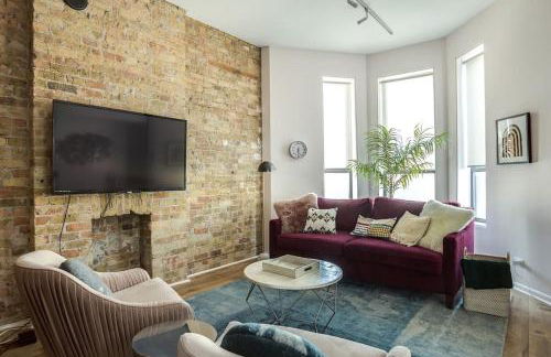 Beautifully Remodeled Second Floor Flat in River North - 2N - Foto 1