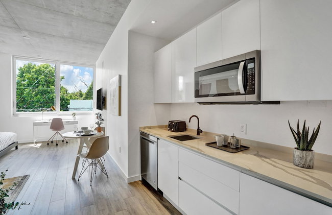 Design District Suites - Photo 69