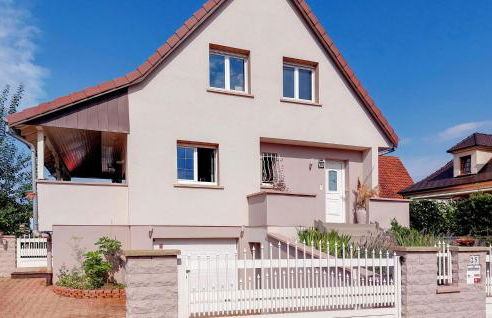 Lovely Home In Geispolsheim With Wifi - Photo 9