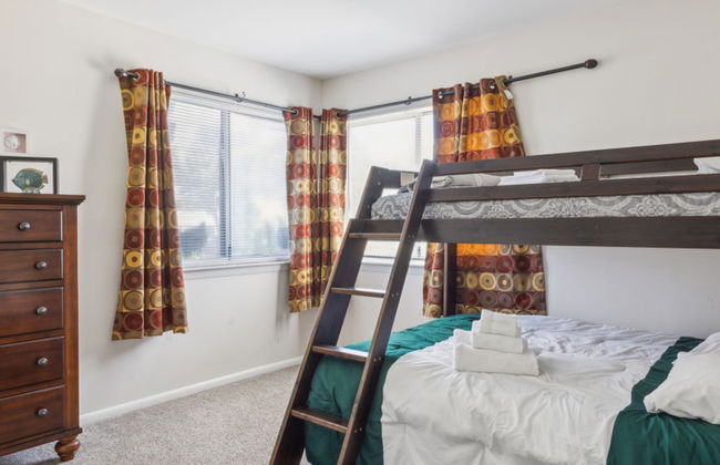 Shore to Please Condo With Pool Views of Beach - Foto 32