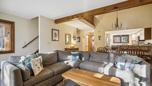 Glazebrook J5 3 Bedroom Townhome with Sauna & Fireplace - Foto 3