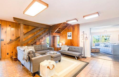 Sierra Vista by Willowbend Creek and waterfalls, Sleeps 16, with Hot tub, Play Yard, Arcade - Foto 30