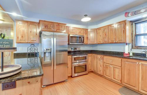 Beautiful Breezy Point Home with Beach and Dock! - Foto 9