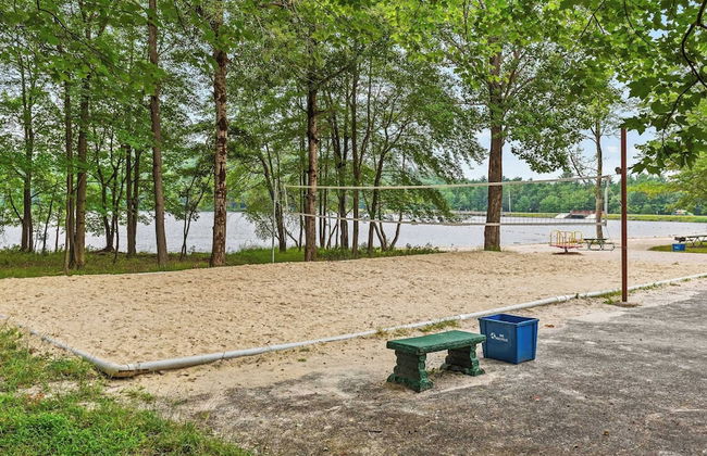 The Nest at Brier Crest by Avantstay Game Room, Expansive Deck & Fire Pit - Photo 47