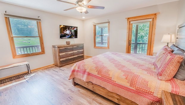 Cove Mountain Rest 3 Bedroom Home by RedAwning - Foto 2, Habitación