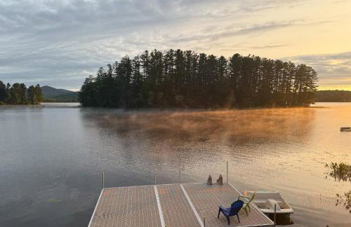 Lakeside Living in Wilton! Family Home with Views - Foto 27