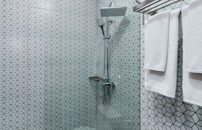 College Haus - Photo 6