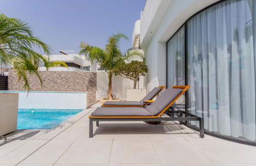 STYLISH VILLA 2018,POOL,3B.R.WIFI,NETFLIX - Foto 32