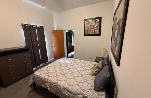 LARGE 2bed 1bath Near Beach & Downtown with KING BED - Foto 18