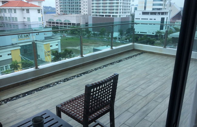 Lawang Suite Apartment With Balcony - Photo 40
