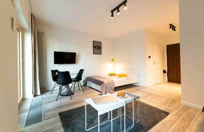 Warsaw Night Apartments MennicaResidence - Photo 2