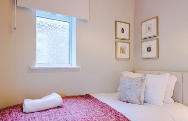 Salford Sanctuary 5 Bed House - Foto 18